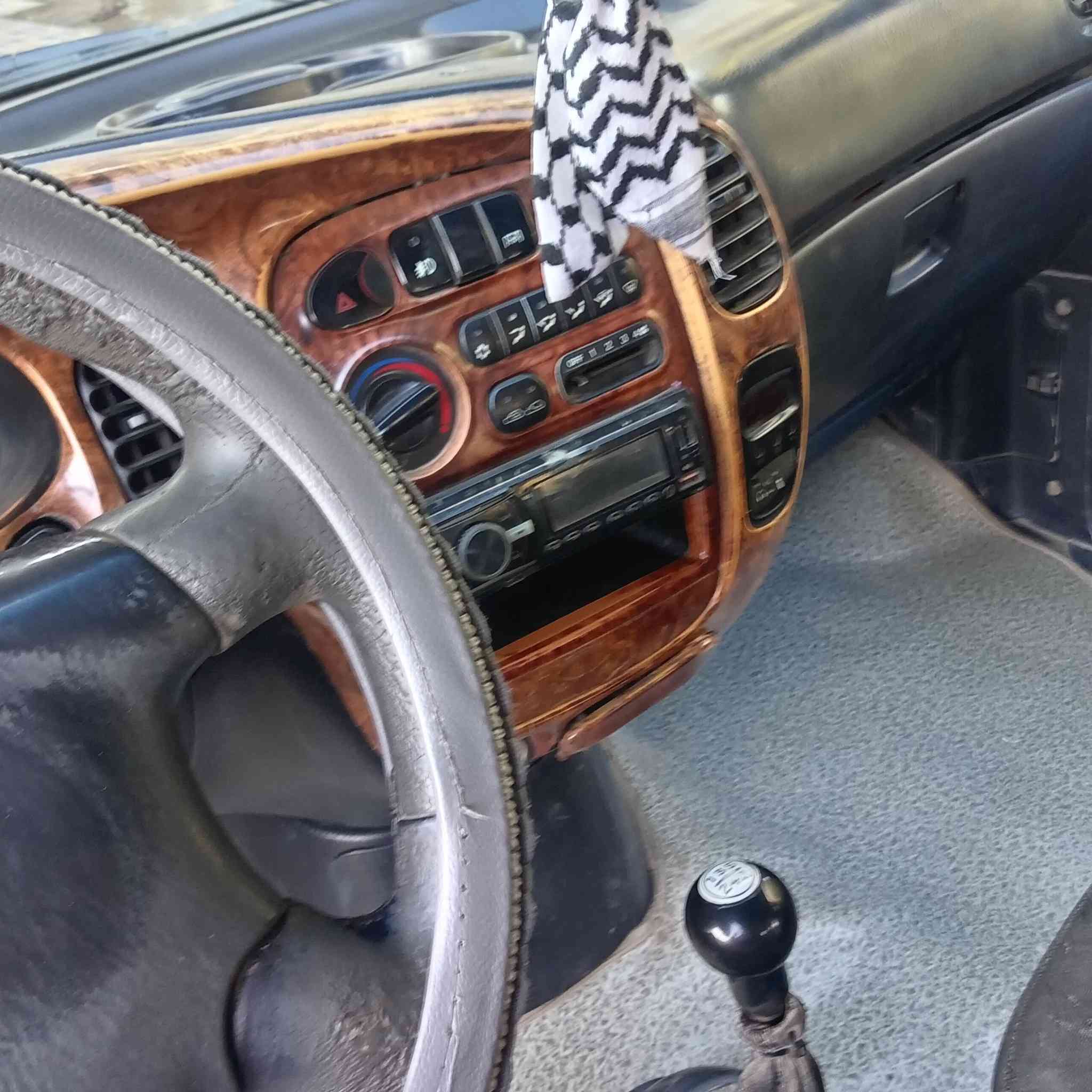 السلام عليكم ستاركس بترا للبيع موديل 2004وجه عادي(8)راكب ابيض بلاد محرك كير اكسل كهربيات كلة كفالة شواصي واحد معمر رقم ديالى اجرة تحويل ثاني محرك سوبر مفتوح المكان ديالى الخالص تفاصيل اكثر اتصل وبيك خير وادلل *********** بي واتساب
*********** اخوان مكلف بالنشر
