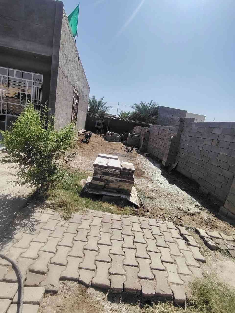 السلام عليكم
بيت مساحه ٤١٤ خلف الكفيل منطقت بغداد بناء حديث كله طابوك عقد ع ٢٥ مساحه البناء ١٨٠ وبصفه قطعه فارغه يحتوي ع غرفتين واستقبال أو صاله الاستفسار
***********
