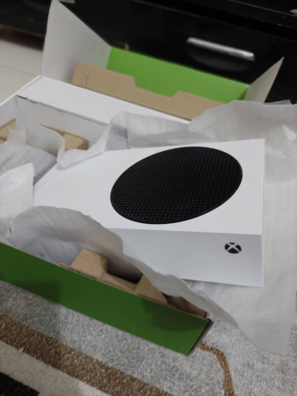 سيرس اس نضيف بشكل استخدام قليل جدا كلش محافض عليه كامل ملحقات 
السعر 325   وياه بطاريه جوستك
المكان ناصريه  مركز ***********
