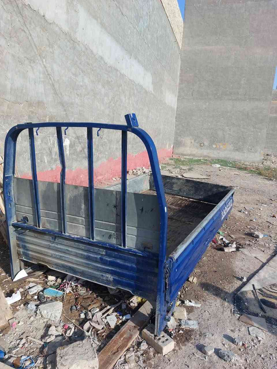 السلام عليكم  بدي كيا فحل للبيع  السعر ٤ ورقات  وبي مجال  الرقم *********** المكان بغداد الزعفرانيه
