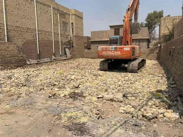 تفليش الدور ورفع الانقاض بموادة فقط وتعديل الارضيه مع تحياتي للجميع ‏‪***********‬‏
