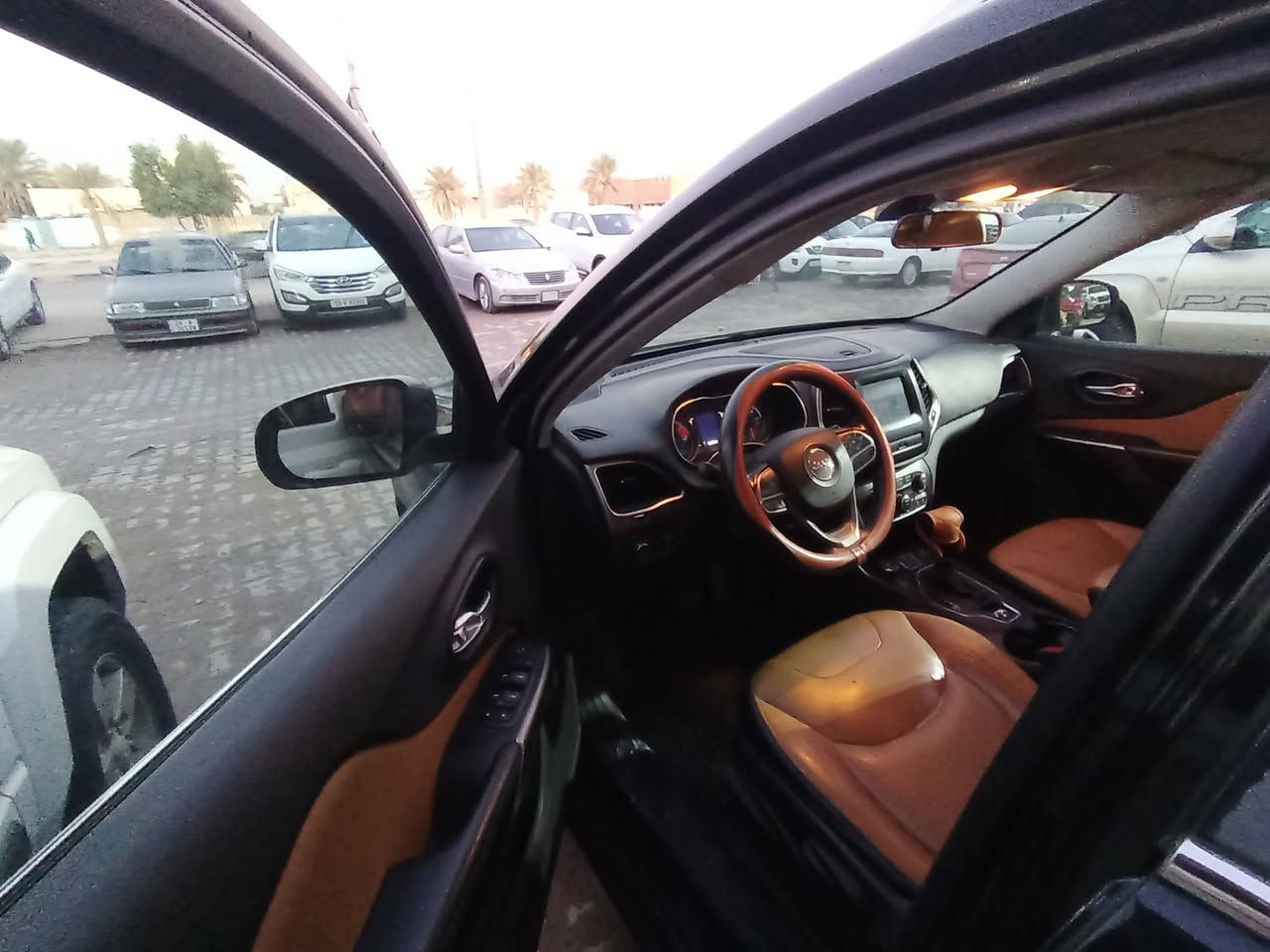 سلام عليكم ورحمة الله وبركاته
جيب لاتيود 2019 رقم أربيل سنويه غير منتهية محركه V6 سياره جديده فول مواصفات عدا الفتحة صور الحادث بالمنشور غيرها كفاله السيارة بدون ايرباك السعر ١٣٠ وبيه مجال بسيط
***********
***********
مكان السياره الكوفه
