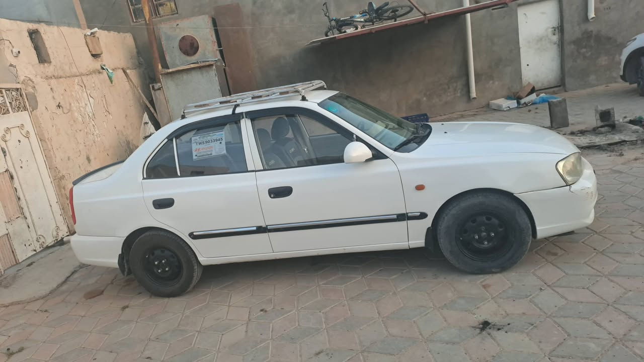 سياره (هونداي فيرنا 2012)  للبيع 
***********
رقم بغداد دولي 
السياره نضيفه 
و ما بيها شي 
اتواصل وياي على الواتس اب او مازنجر 
مكاني سامراء
