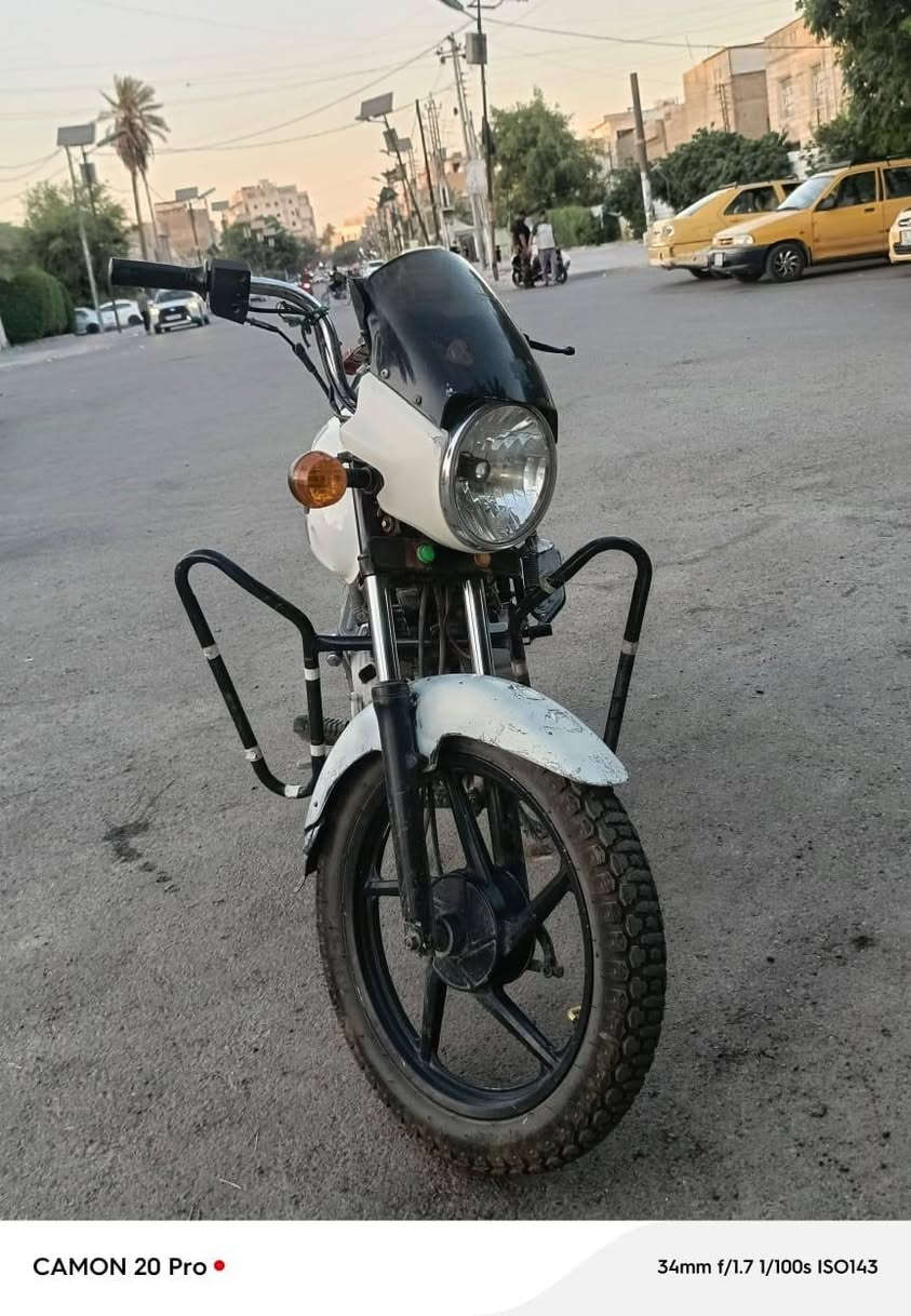سلام عليكم دراجه بوكسر 2023 دراجه بيه نواقص موضح بل صور سلف شغال بس دكمة يرادله تبديل دراجه شغال بكل وقت مكان الدراجه العطيفيه سعر 700 وبيه مجال للطيبين ***********
