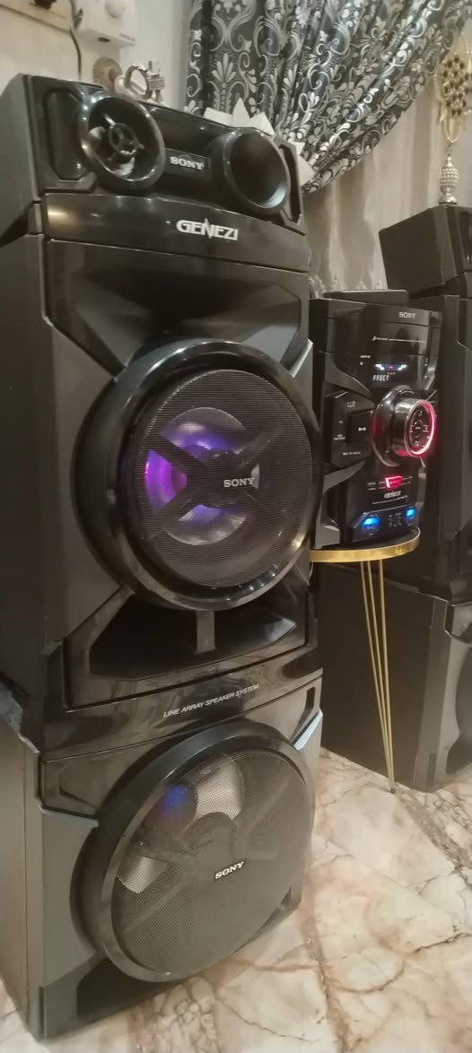 SONY /GENEZI
جهاز عملاق شغال بالكامل ونظيف جدا سعره ٣٥٠ الف قفل


**إذا كنت صاحب هذا الإعلان وتريد حذفه لأي سبب، رجاءا أرسل رسالة إلى الدعم الفني**