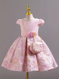 فستان أميرة • جاكار ناعم • سنة-سنة ونص