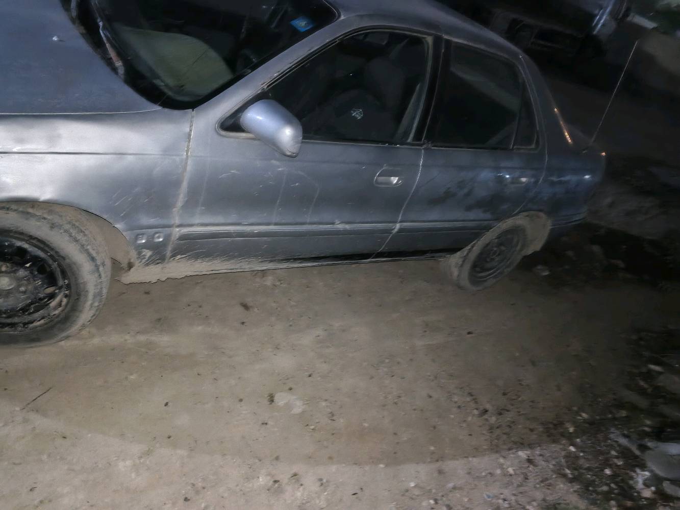 السلام عليكم النترة دمعة 94 السيارة جاهزة رقم دولي سنوية. 27. السيارة نضيفة  مكان السيارة سامراء ***********
