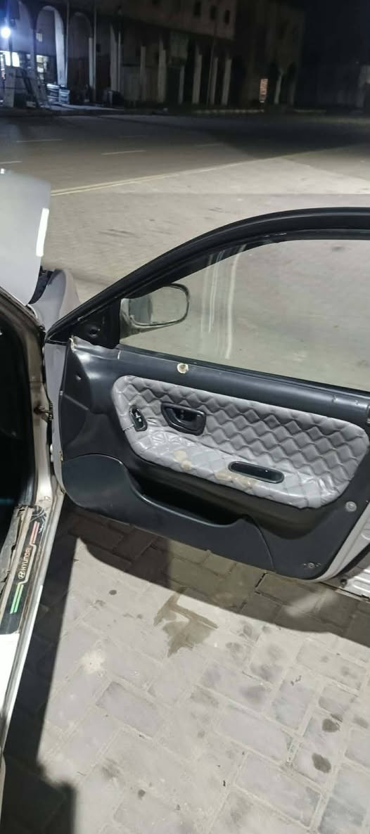 السلام عليكم للبيع سوناتا تو موديل 1993
محرك وكير اوتو شرط صدر جدد تخم تاريرات جدد
رقم صلاح الدين مشروع وطني 
السعر 42 وبيها مجال مكاني صلاح الدين تكريت الهاتف ***********
