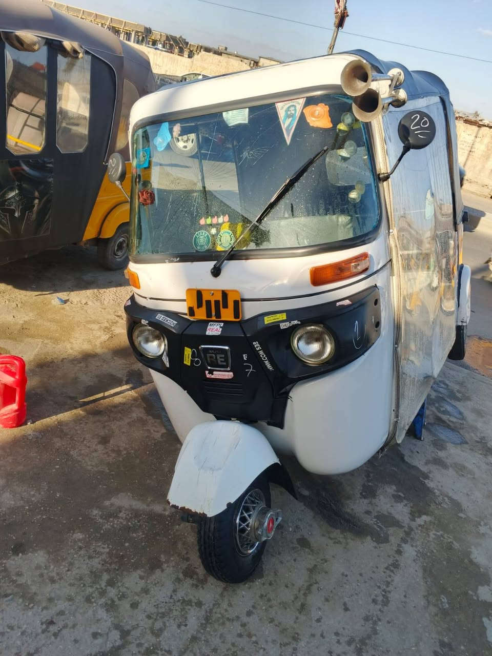 تكتك 2020سنويه باسمي مثل ما بالصوره التكتك نضيفه وجاهزه ***********
