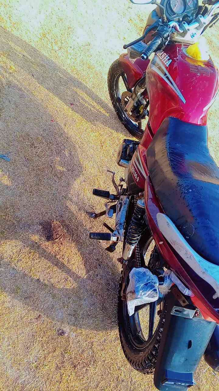 سلام عليكم دراجه ناريه لبيع موديل 2018 نوع هيوشه حجم 200وراق كامله بس تسجل كمرك كامل دراجه مال جناي حله من الصور رقم‏‪***********‬‏سعر 650وبيهه مجال قليل
