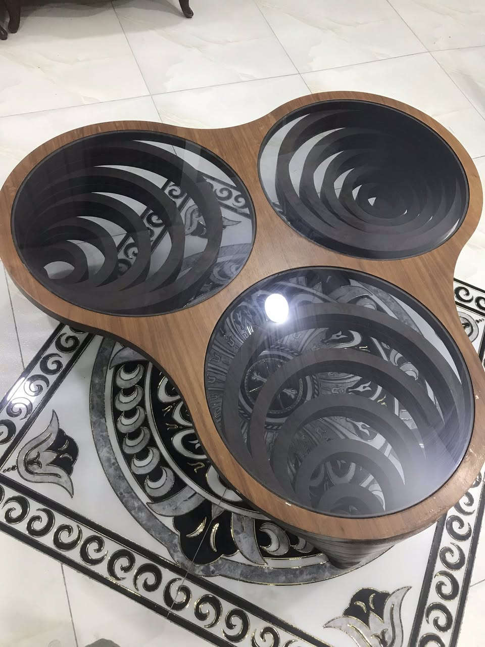 طبله ثلاثية دائريه صاج اصليه سعر ٢٠٠ وبي مجال مكاني شعب قرب سيطره ألشعب واتساب ***********
