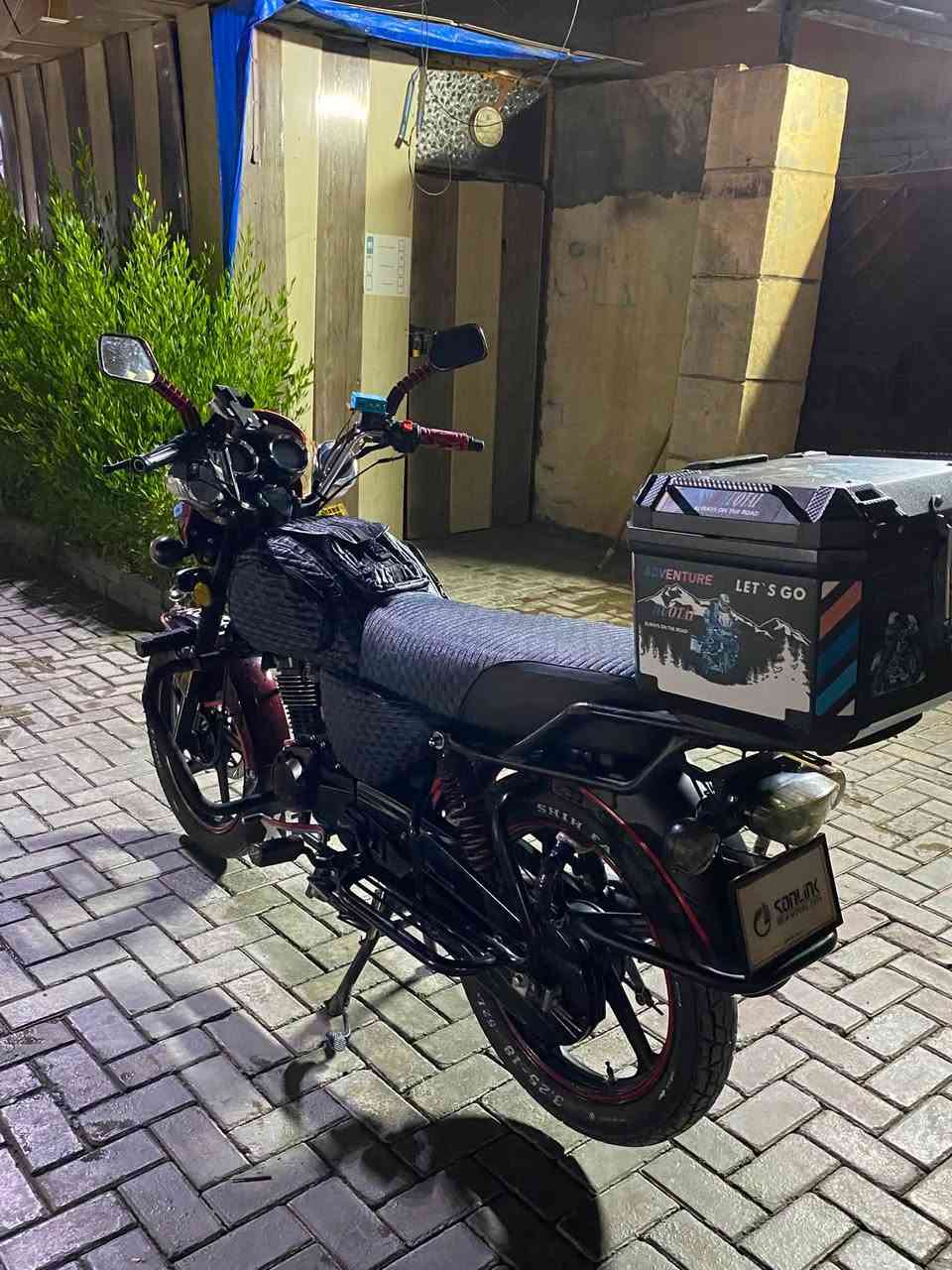 سلام عليكم
دايون 24 كفاله برغي مابيها نقص 
ومجنبزه حلو  
حجم مكينه 200 
لوزن ثقيل مو لخفيف 
لسعر 1400 وبيها مجال بصيط
*********** مكاني تكريت 
مكاتبه فقط
