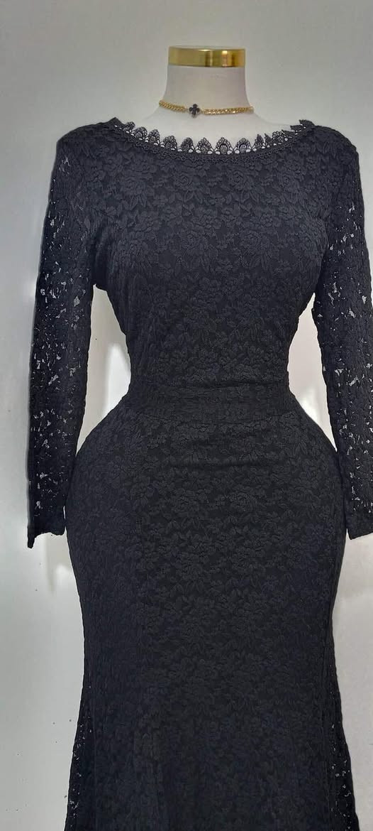 الأزرق ابو الترتر ايلبس من وزن 80الى 90 السعر 25
الأحمر مطعم بترتر ايلبس قياس من 38الى 40 سعرة25
الأزرق ردان مسرح ايلبس M,L  السعر25
الفستان العنابي ايلبس M,L السعر 25
الأزرق الصلوخ ايلبس M,L  السعر 25
الأخضر امطعم بترتر M,L السعر 25
فستان اوف وايت قصير فوق الركبة امطعم ترتر ايلبس 38,40 السعر 25
الأسود خامة فول زبدة ايلبس قياس 80,90  السعر 25
الأزرق تك ردن قصير خامة زبدة ايلبس 38,40 السعر 25 
فستان طويل مسرح اسود امبطن خامة ثقيلة قياس 38,40 السعر 30
فستان أحمر شيك يدوي خامة ثقيلة ايلبس 38,40 السعر 45
متواجد فقط واتساب : ***********
