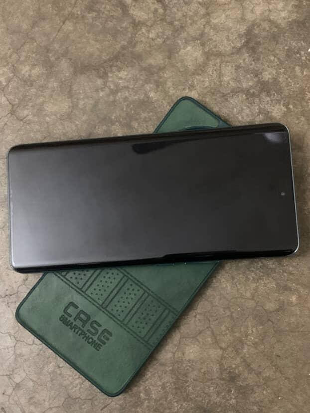 السلام عليكم
للبيع هاتف Honor X9c 5G
ذاكرة 256
رام 12+12
مستخدم 3 اشهر 
نضافه 99٪
شرط جهاز اخو الجديد شخط ما بي 
السعر 285 وبي مجال قليل 
للبيع او مراوس ب ايفون شعندك نزل 
للاستفسار: ***********
او على الخاص
