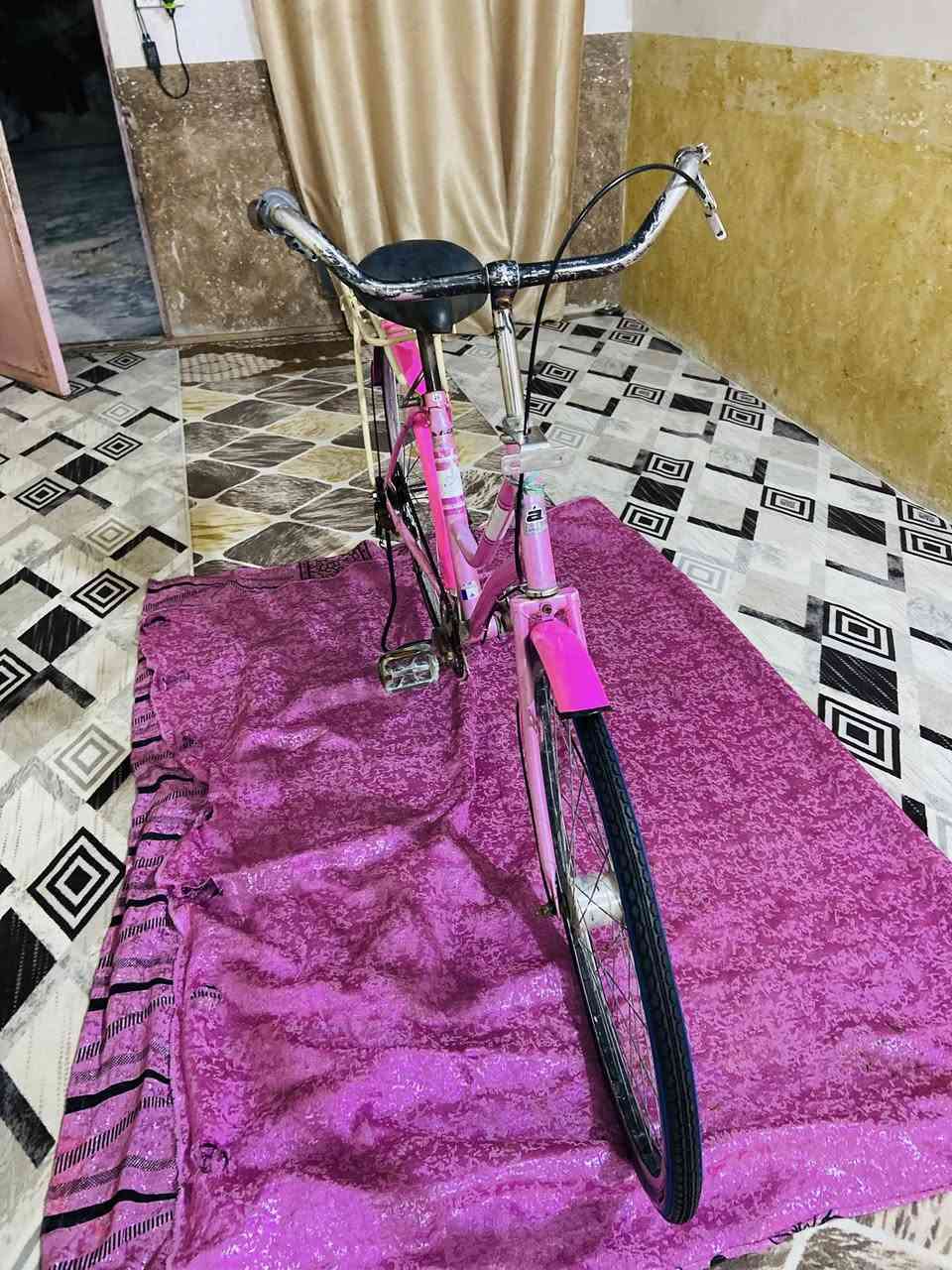 باسكل نضيف البيع سعر 120و بي مجال كفاله عامه عن البوكه عوزه بس صبغ السوبايه بقيه كله بيدي سويته تصال ***********
