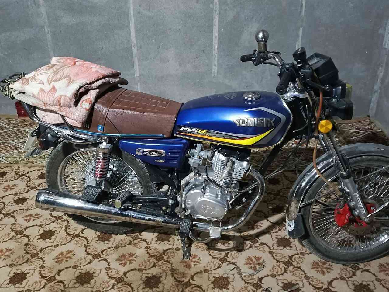 السلام عليكم دراجه 23 للبيع مقفوله كفاله عامه سعر 700 وبيها مجال العنوان حمزه الغربي ***********
