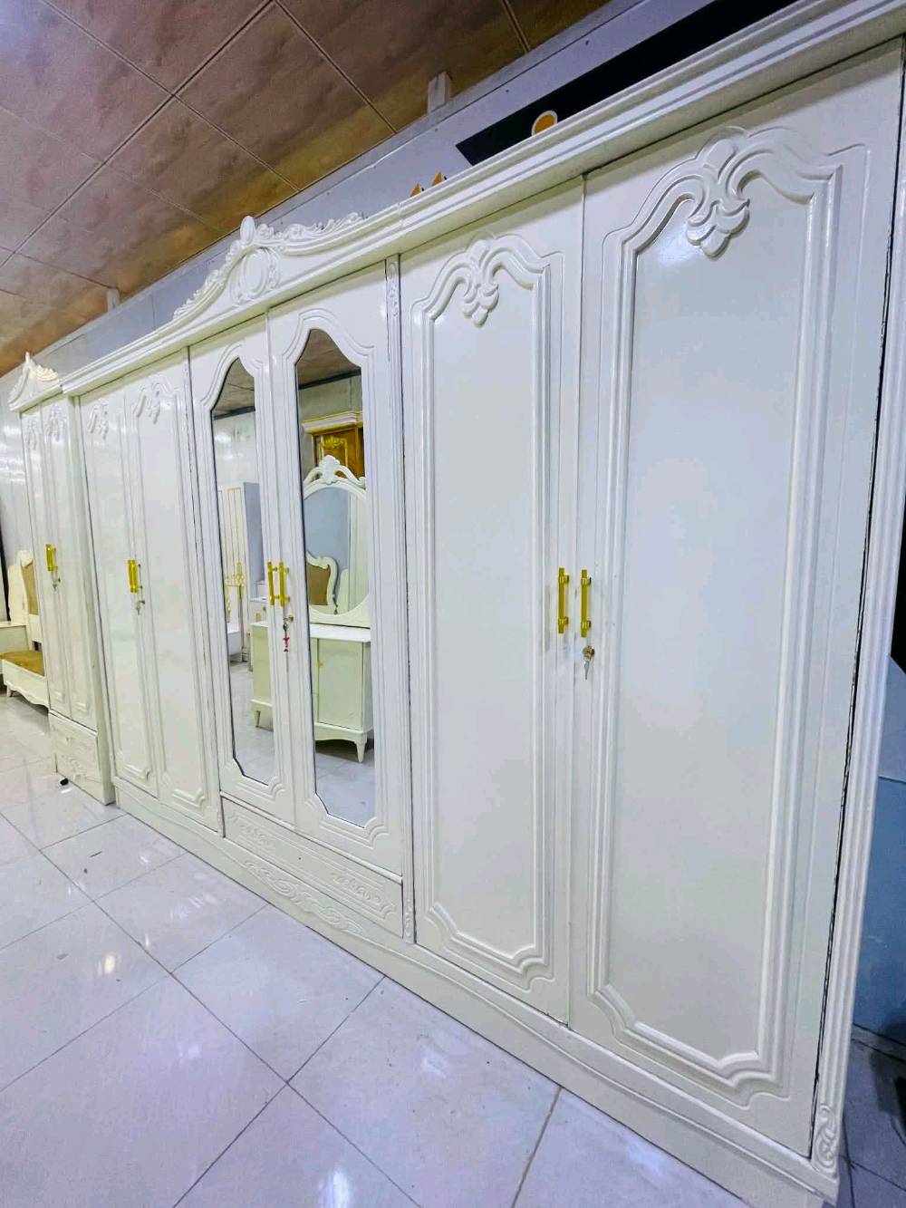 غرفه صاج عراقي ملكيه فخمه جدا نضافه فووول 900 واصل نقل وشد مجاني