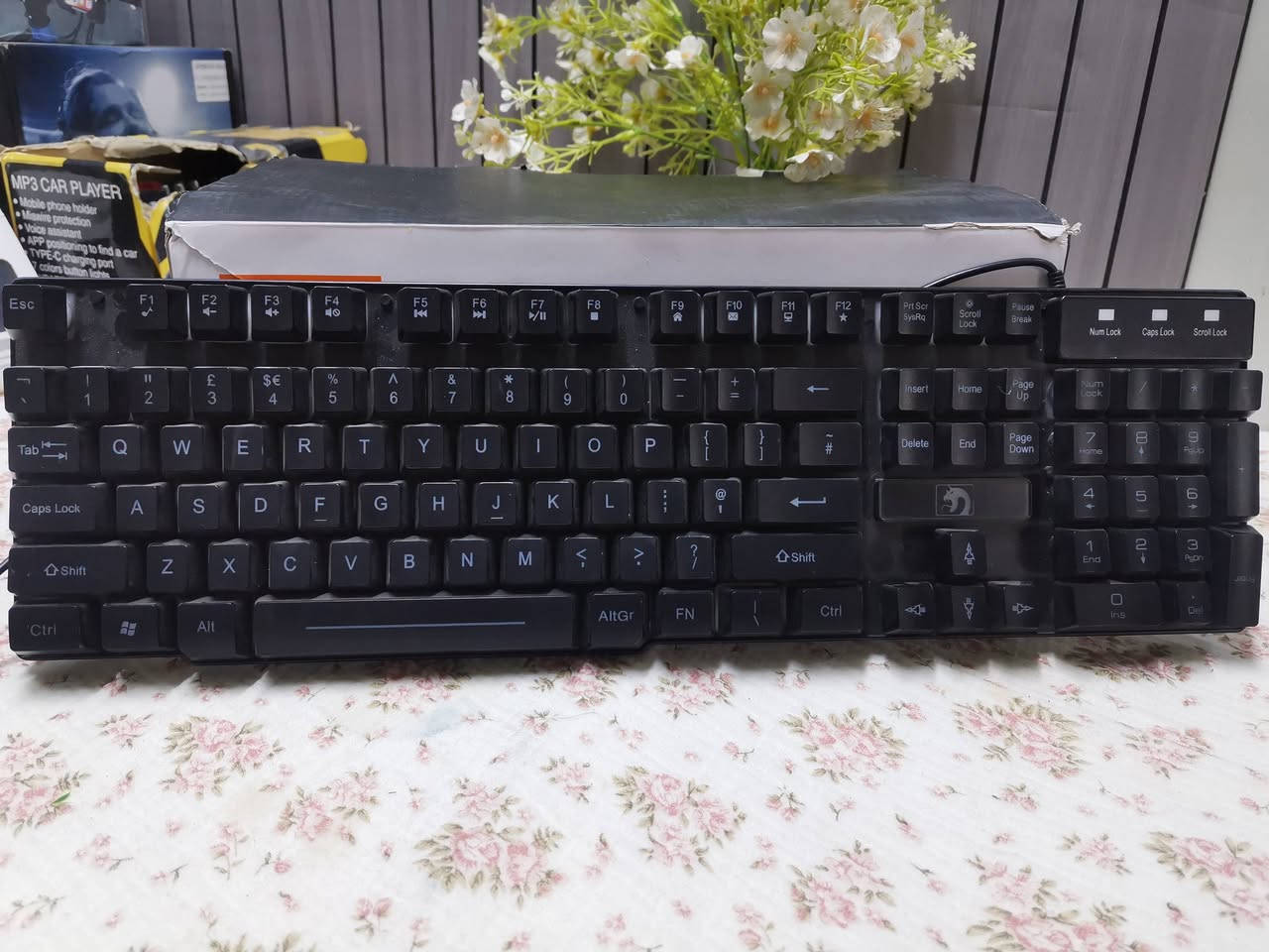 بضاعة امزون كله جديد التواصل خاص او عبر الواتساب *********** وتدلل
