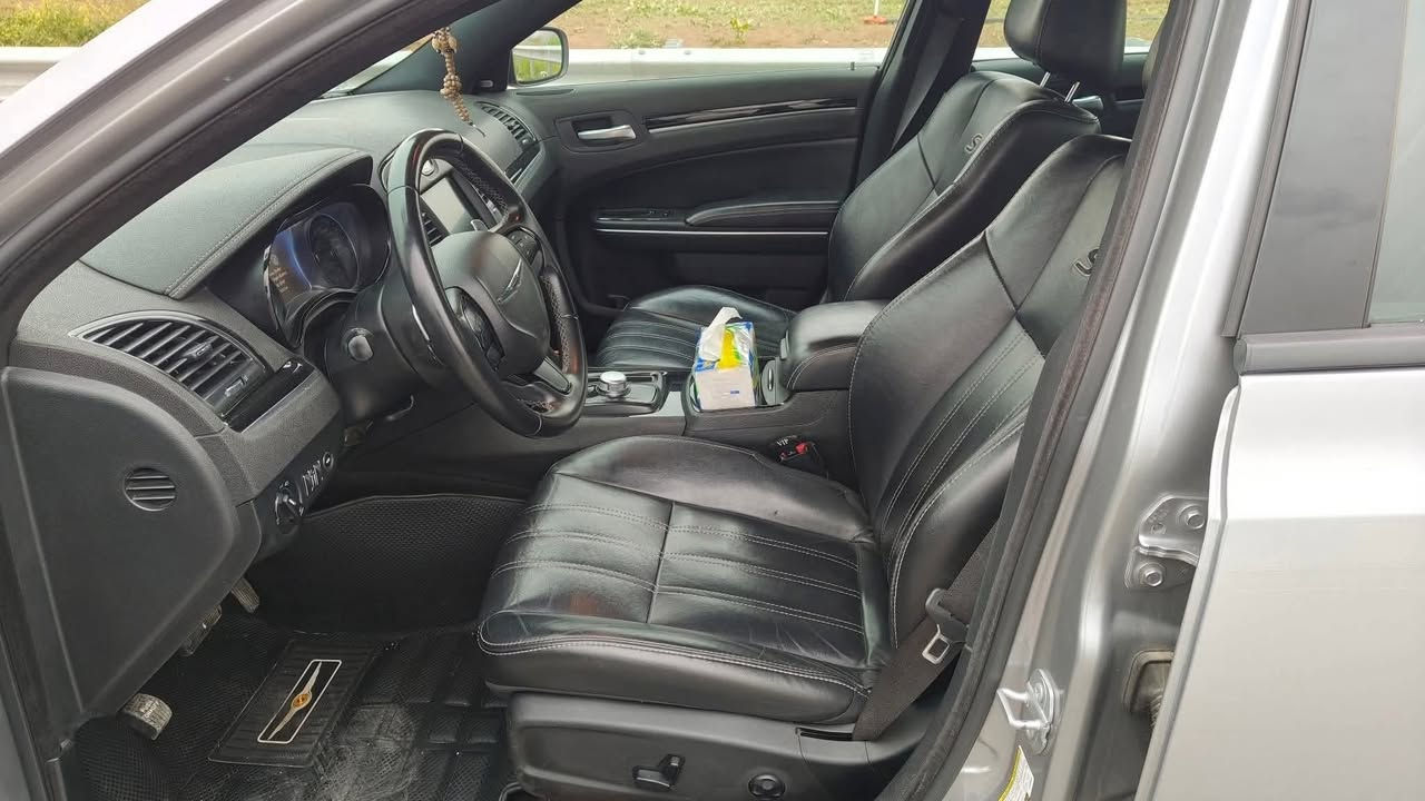 للبيع أوباما 2018S اكلين شرط فول بدون فتحت سقف مكان السيارة الموصل السعر 260$ للاستفسار ***********/***********
