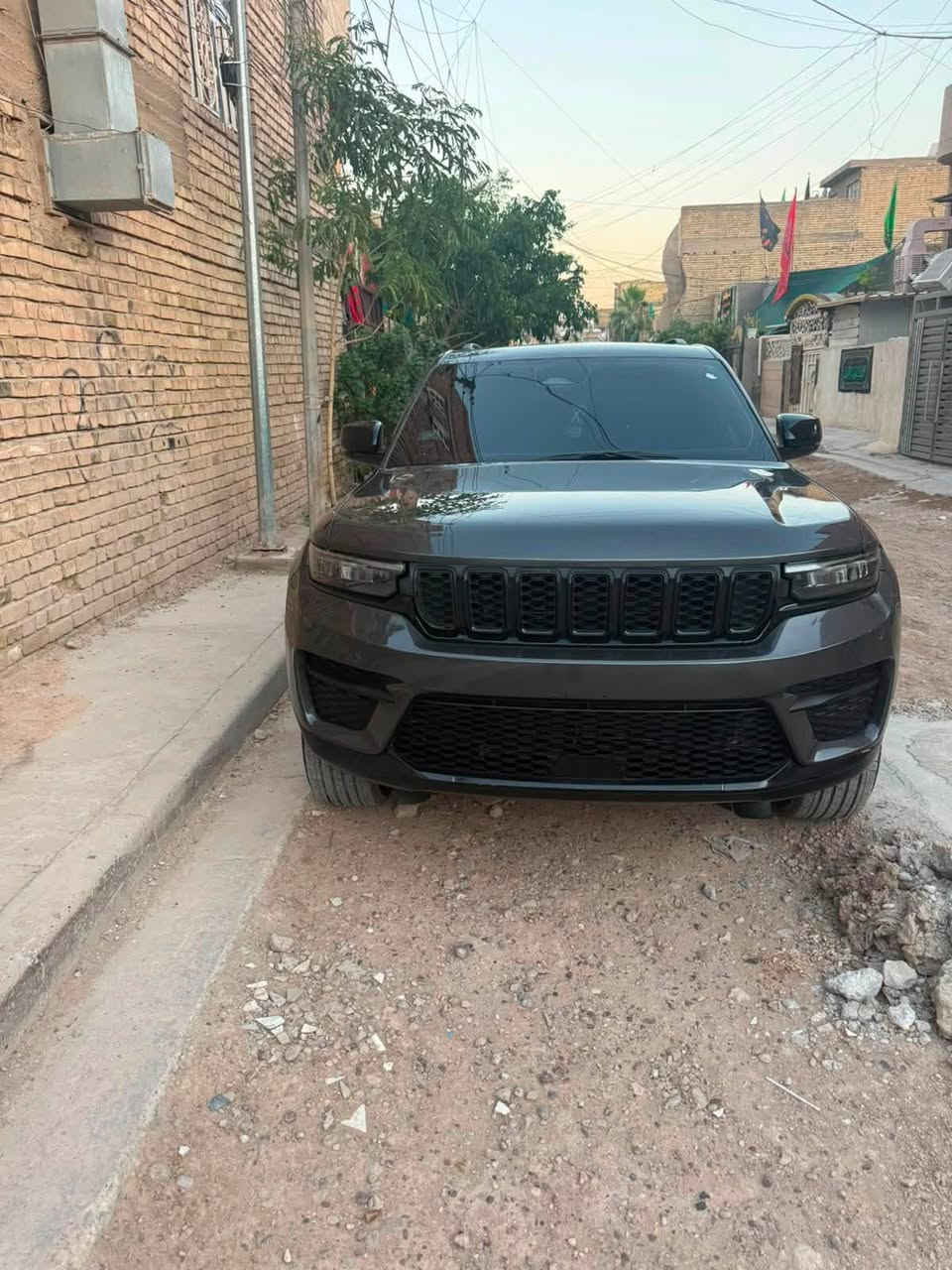 جيب لاريدو بلاك توب  :2025

المحرك : V6 

العداد :21الف

 المواصفات :

*اشاير بالمري 

*بلاك توب  

* رادار امامي وجانبي وخلفي مع مانع تصادم 

* تحذير الخروج عن المسار 

* تحذير النقطة عمياء 

* شاحن موبايل

* ويل قياس 20 انج  

* شفتات بالستيرن 

* كاميرة خلفية مع حساسات 

* المصابيح الخلفية والأمامية زنون  

* دخول ذكي

* تشغيل عن بعد 

* الصندوق الخلفي كهربائي 

*مقاعد السيارة جلد وكنتارة 

* مقعد السائق كهربائي 

* المقاعد الأمامية  والخلفي  والسترين تدفئة 

* حساسات خلفية 

* 5 راكب

* تبريد خلفي  

* مانع تصادم خلفي 

* بلوتوث تلفون 

فتحه سقف

* محدد سرعة 

رقم شهداء 

رقم بغداد 

مكان السياره بغداد الشعب 

حادث جاملغ وبنيد وربع شاصي الايمن

رقمي ***********

السعر 263
