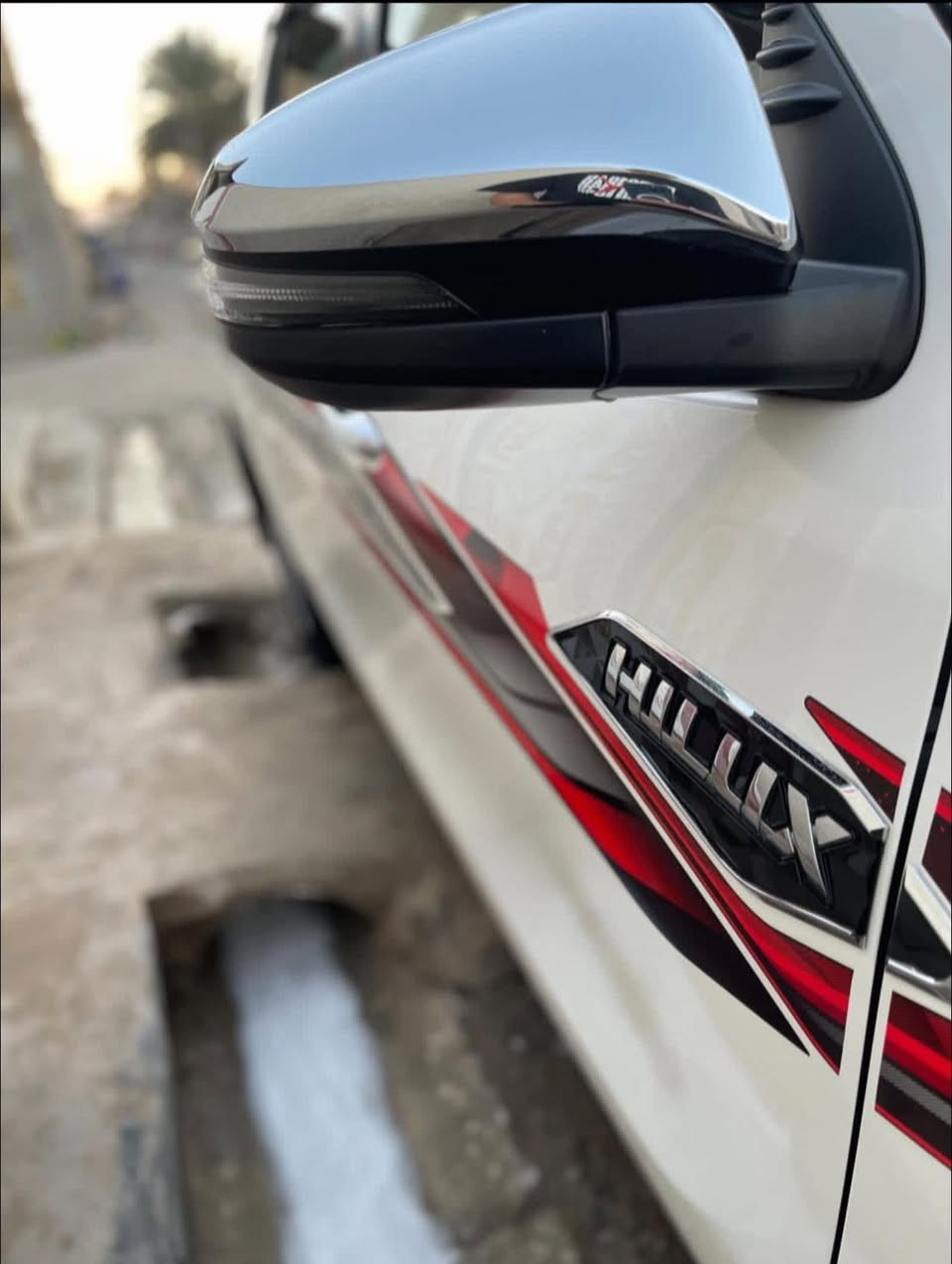 السلام عليكم تيوتا هايلوكس 2021 اوتماتيك رقم سليمانية ماشيه 80سنويه جديده 2027 مكانهه ديالى ***********
