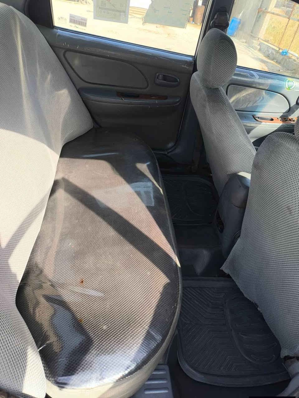 السلام عليكم سوناتا 2001 سنوية لل2028 هزة جديدة ما ساقطة رقم بغداد دولي باسمي شخصيا اني المالك مداور ثاني يوم تخم تاير جديد مكينة 2000 المرغوب كير ومكينه شرط جاهزة من كافة النواحي سيارة خير من الله السعر 60 وبيها مجال  مكان  السيارة ديوانية للاستفسار ***********
