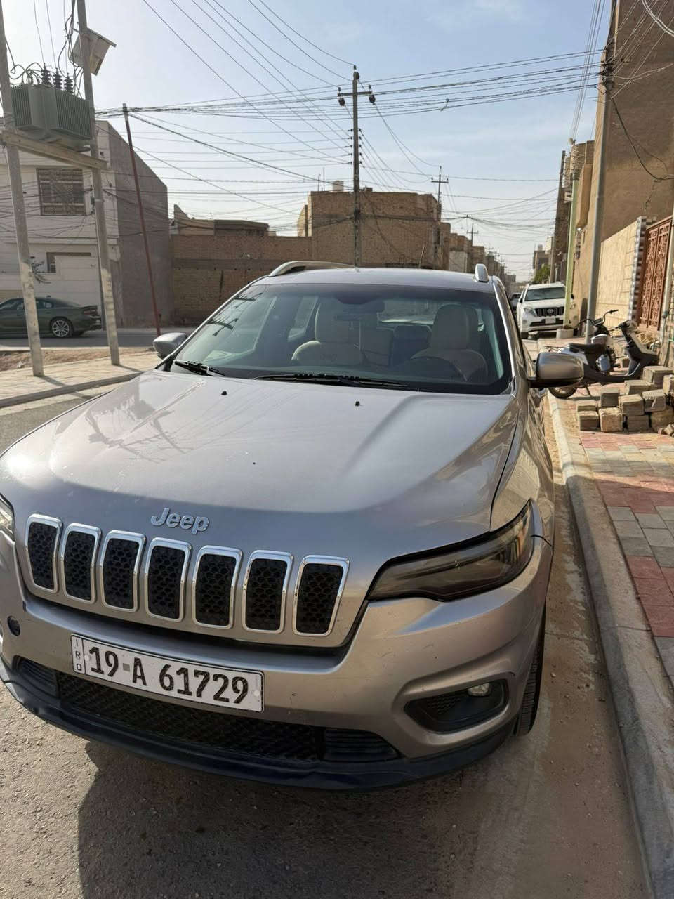 جيب بزون 2019 البيع
بيه 3 قطع صبغ بندي باب السائق والجاملغ جه السايق
فول مواصفات ماعده الفتحه 
ماشيه السياره 122
السعر 130وبيهومجال 
الاتصال على الرقم 
***********

