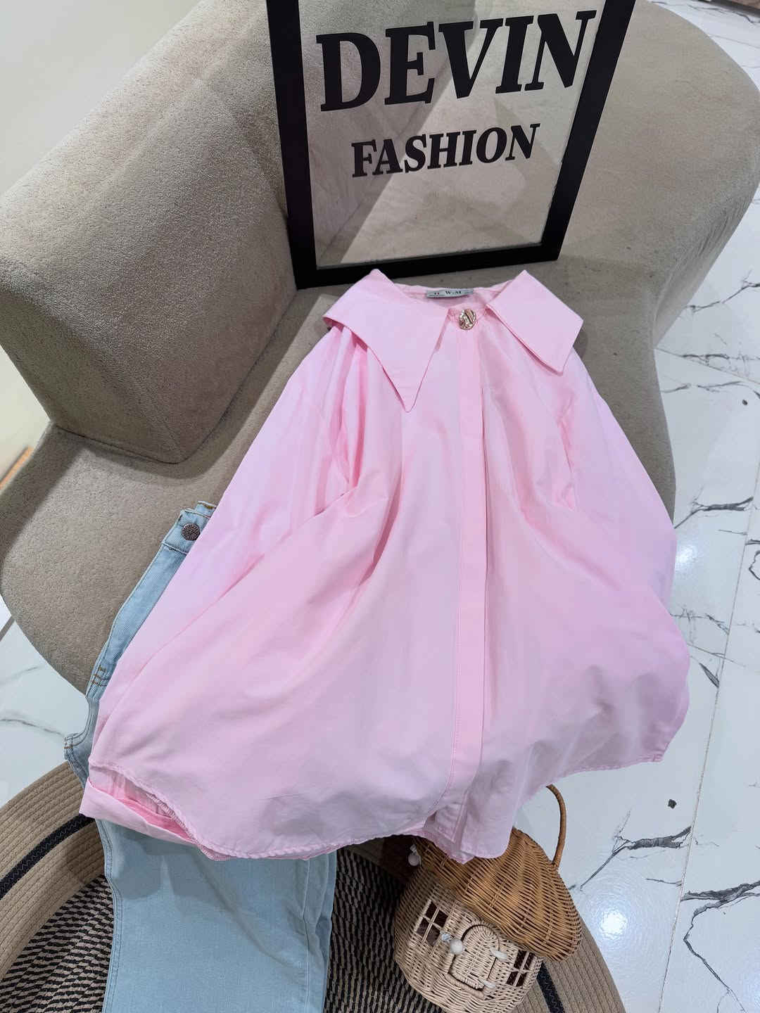 قميص بوبلن بتصميم ياخة جانبية✨ 
كوالتي عالي ✨
متوفر ب 9 الوان 
طول القميص 75cm✨
قياسات 38-46 ✨

كيلوت كصه عدلة ✨
قياسات 36-46✨
#اكسبلور_فولو #اكسبلور_explore #اكسبلورر #اكسبلور_العراق_السعوديه_الاردن_ايران_الكويت_طق_لايكات_كومنت_يلاا💙 اكسبلور_ضيفونا


**إذا كنت صاحب هذا الإعلان وتريد حذفه لأي سبب، رجاءا أرسل رسالة إلى الدعم الفني**
