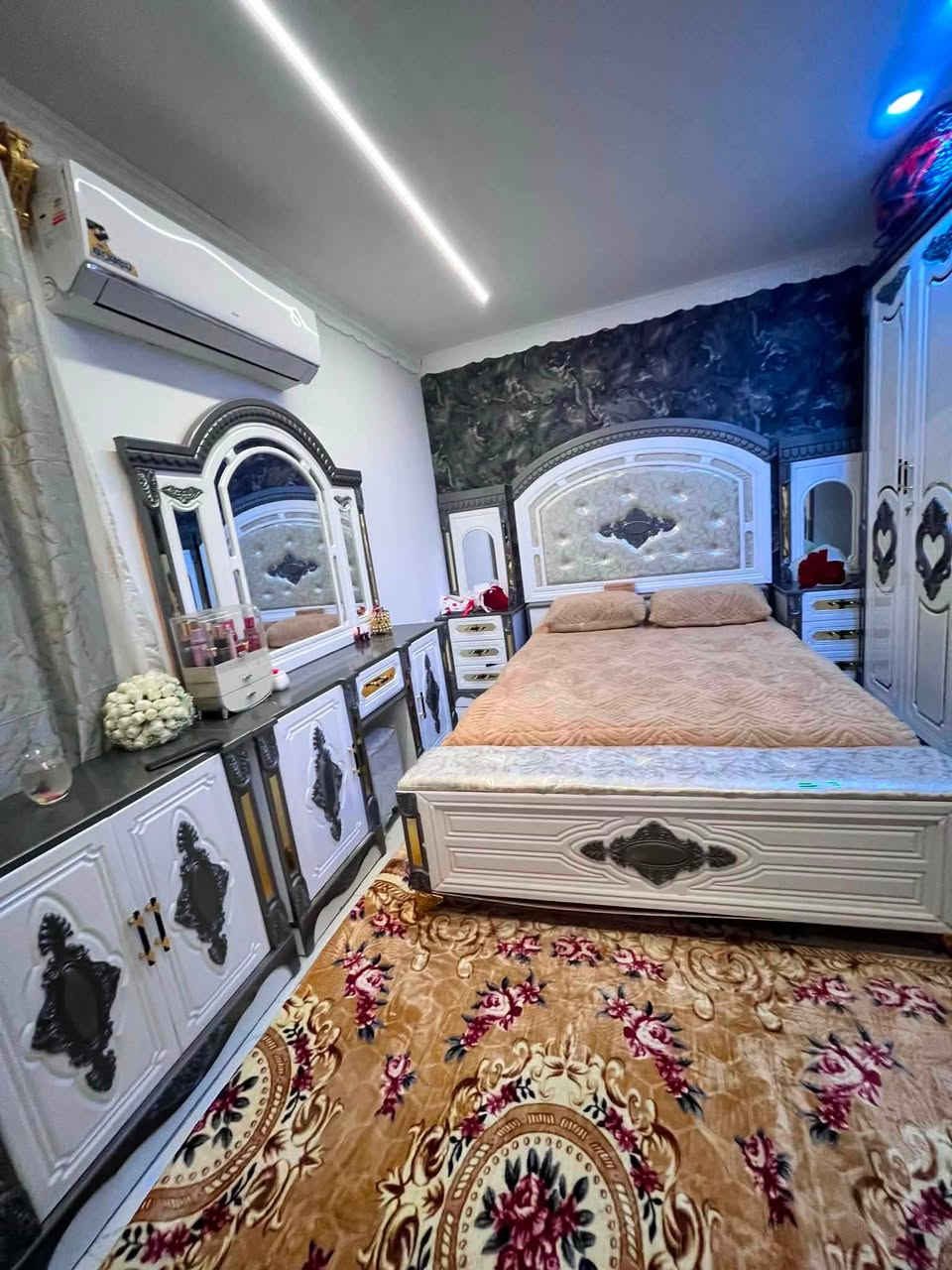 غرفه نوم صاج عراقي تصميم تركي صبغ حراري غرفه جديه سعر مليون و٦٠٠
مكاني نجف ***********
