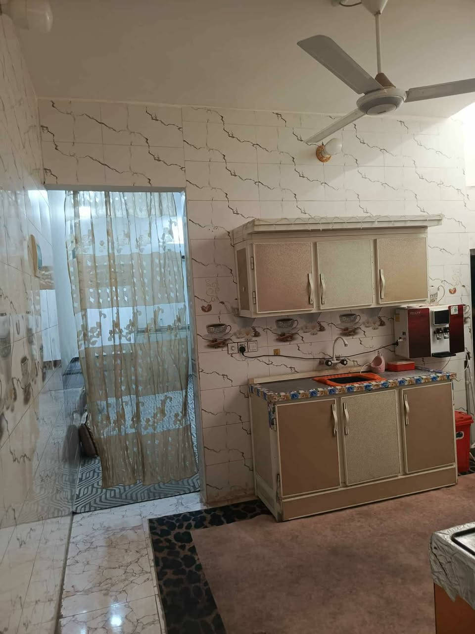 #دار للبيع  100م  #السعر 40 مليون 
يحتوي علىٰ غرف وصاله وستقبال ومطبخ وصحيات 
#نجف شارع صب مقابيل العسكري #عامود، 236 شارع مول المزرعه  بالبداية  ريتاج المندوبه المندوبة علا للعقار
***********
#اتصال +واتساب
