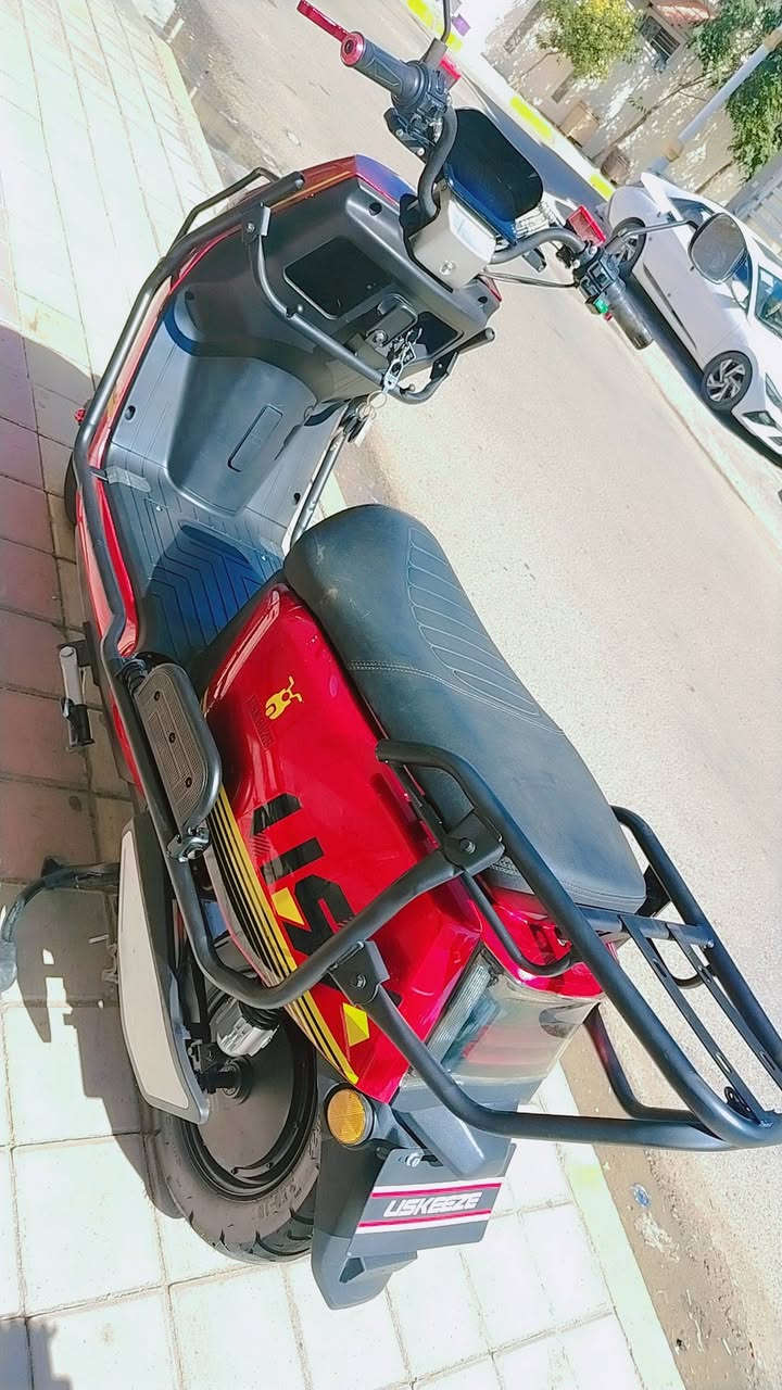 السلام عليكم 
موطور شحن للبيع 
شركة يوسكيز دبدوب 
موطور مستخدم شي قليل 
بطاريات عدد 6 على فحص 
نظام  R  سرع 4 سوعة 99 
لايت زنون عالي ناصي 
موطور بعدة جديد 
سعر  «600»بي مجال 
مكان داخل الرمادي 
الاستفسار ((***********))
