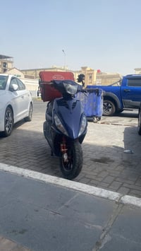 نقصه كابريته • يشتغل بالسلف • ما تمشي