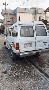 لاندكروزر • ١٩٨٤ • رقم مميز