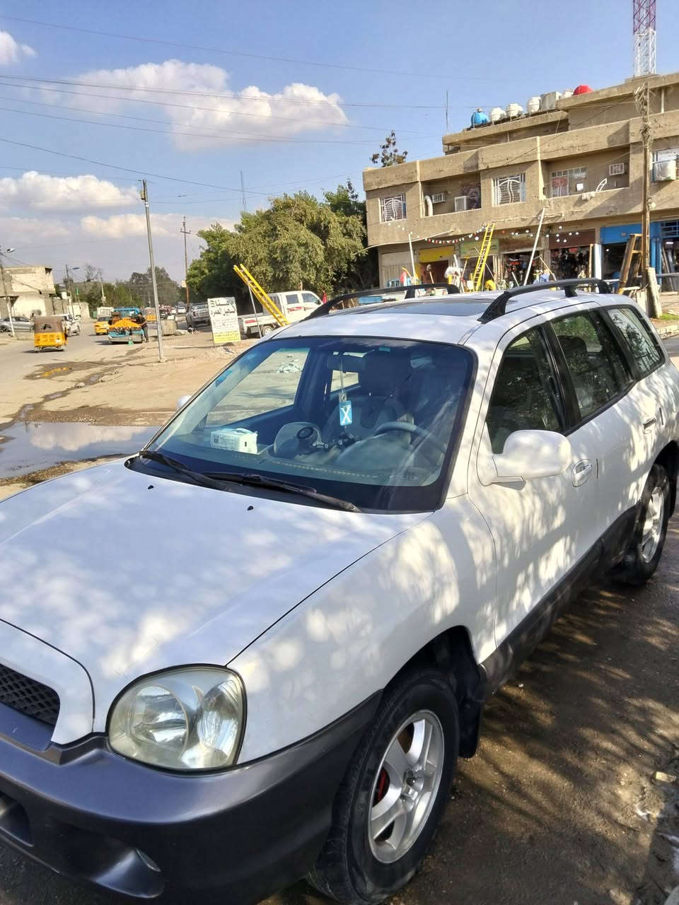 السلام عليكم 
سنتافي للبيع موديل 2002 سنوية لل 27  محرك ،كير جديد مكفولات كهربائيات تبريد خير من الله جاهزة من كلشي رقم بغداد دولي السعر 70 وبيها مجال قليل كلش للاستفسار ***********
