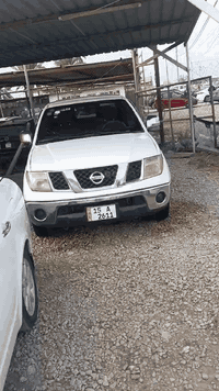 السلام عليكم للبيع نيفاره 2008 بيها صبغ بالهلال مال جاملغات ثنينهن بدون دواخل بدون ضربه مكاني بابل المسيب السعر 90 وبيها مجال حك الجيه رقم الهاتف *********** الشراي فقط يتصل
