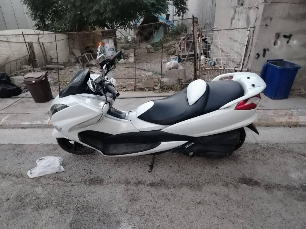 Yamaha majesty 4d9 2014 250 zor paka w be keshaya hamw Gian y wak sharikaia *********** السليمانية, العراق
