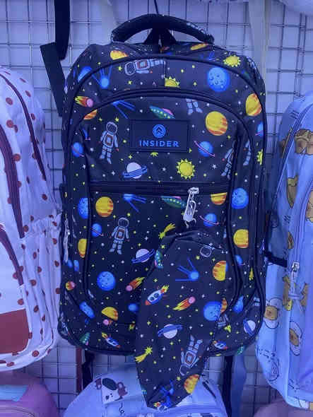 السلام عليكم 

مكتبة بسمايه. تجهيزات طلاب المدارس والكادر التدريسي والهدايا والالعاب

تخفيض 35‎%‎‼️ تخفيض 35‎%‎‼️ 

عرض خاص للطلبه ✏️

افضل ماركات الحقائب المدرسية صارت بسعر البلاش

يتوفر لدينا حقائب الطلبه بجودة ممتازة وبسعر مناسب جدا 

كل الي بالصور بسعر من(10000) الى (12000)

راسلونا على حساباتنا لتجهيز طلبكم 

واتساب (***********)

تلكرام (***********) او عن طريق اليوزر (basmay4) 

او زورونا داخل المكتبة :  

الموقع ( مجمع الاميرات / سنتر المرحلة الثانية / قرب ثانوية الزيزفون

اهلاً بكم
