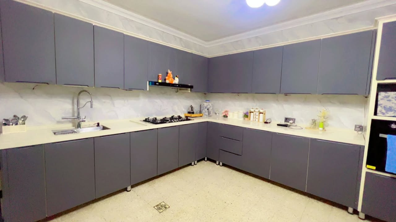 عمل الكاونترات Hdf والالمنيوم وMDF بالمرمر والكوارتز وحسب الطلب والابواب والشبابيك الالمنيوم في بغداد وكافة محافطات العراق للاستفسار مراسلة الصفحة او الواتساب *********** ضرغام آل ليلو الهذيلي
