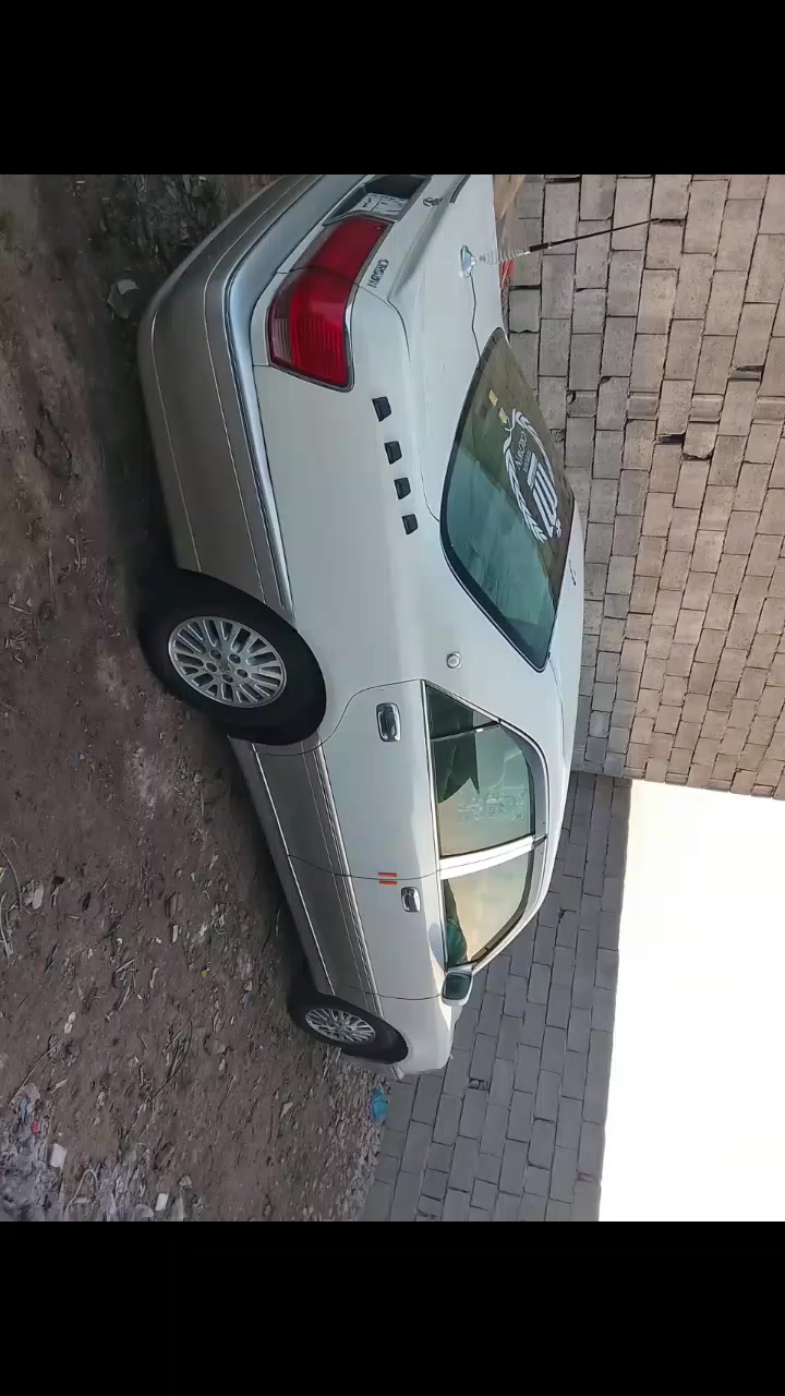 السلام عليكم سياره للبيع الرقم ***********
