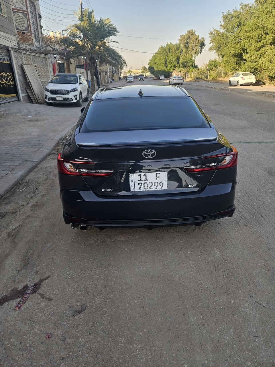 كامري موديل ٢٥ فول عده الفتحه لون سمنتي سعره دفترين و١٠ رقم بغداد مشروع وطني ماشيه ٤ الاف وارد امريكي حادث جدا بصيط مكان نجف ***********
