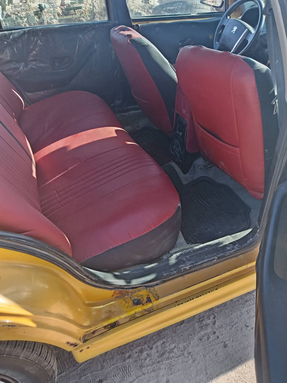 بيجو موديل ١٢ جاهزه اي نقص مابيه تبريد ميشتغل مكينه حداديه كير جدد طخم تاير جديد مكان سياره ناصريه سوق شيوخ سعر ١٩ بيه مجال راعيه بل بصره عندي رقمه جاهز هيئه غرامات عل مشتري ابيع بس راعي ***********
