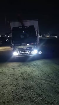 كرفان قياس 3 في 6 جديد الباب والشباك تركي  سعره مليونين. بغداد. 077096...