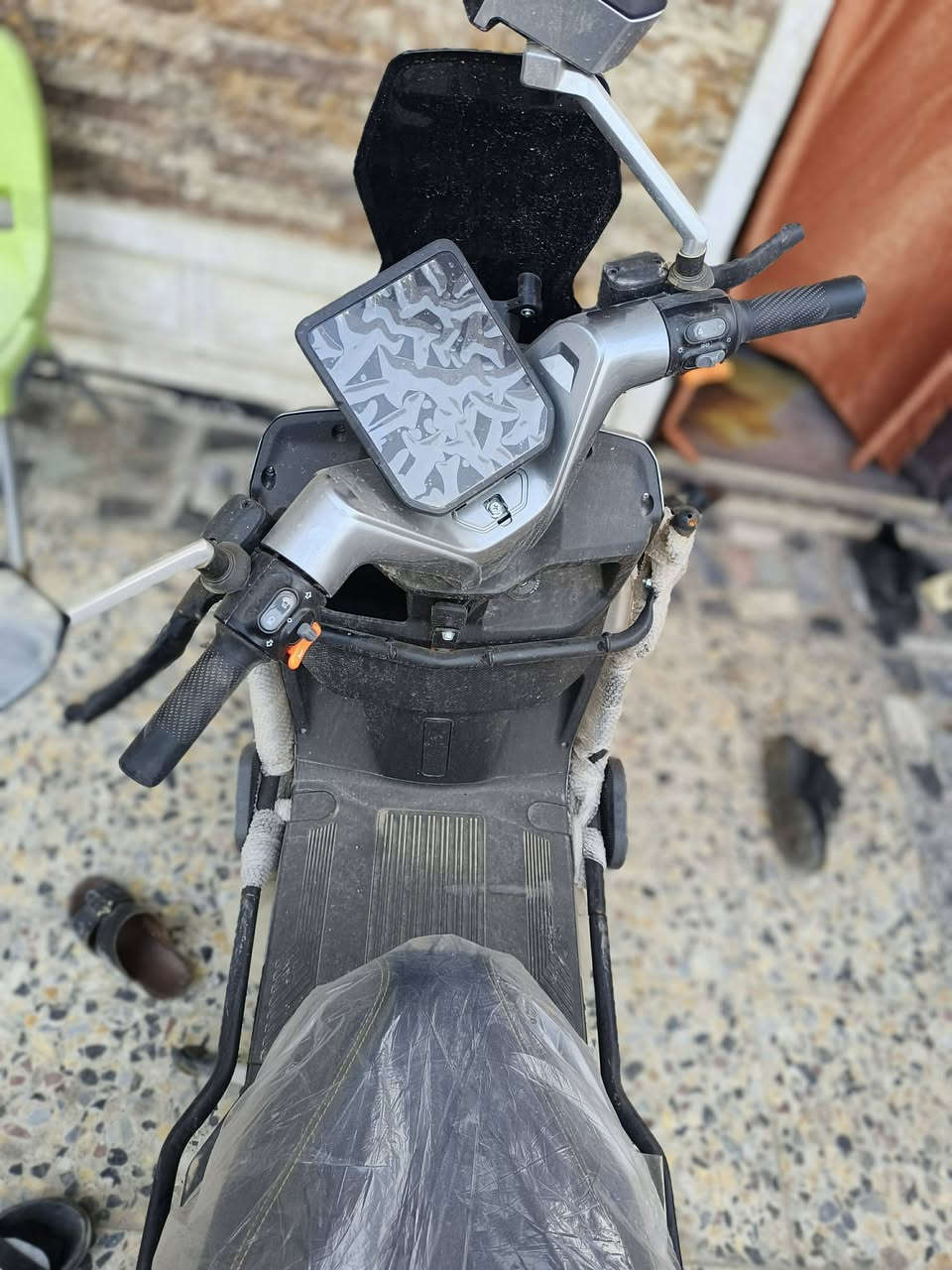 للبيع جديدة بمعنى الكلمة افحص وتأكد من كلامي اذا بيها أي عطل أو متصلحه تأخذها بلاش  السعر 950 ألف قفل  
للتواصل واتساب ‏‪***********‬‏
