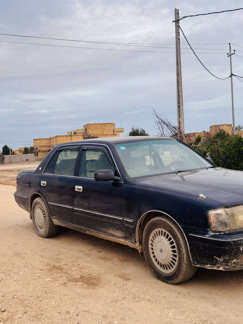 راس الثور تكم  1996
سياره نشيطه 

حنيطه مابيها محرك يديد هو وگيره وحداديه يديده
يرادلها وركتين تلميع تطلع تشك شك
تبريد وي السويج يسوي خدك ثلج 😪
رقم بغداد باسمنا 
مداور ثاني يوم

ترايها ليران وترجع 
سعرها 77 نوگعلك ثنين قفلها 75

‭٠٧٨٢ ٧٥٧ ٤٥٤٨‬
