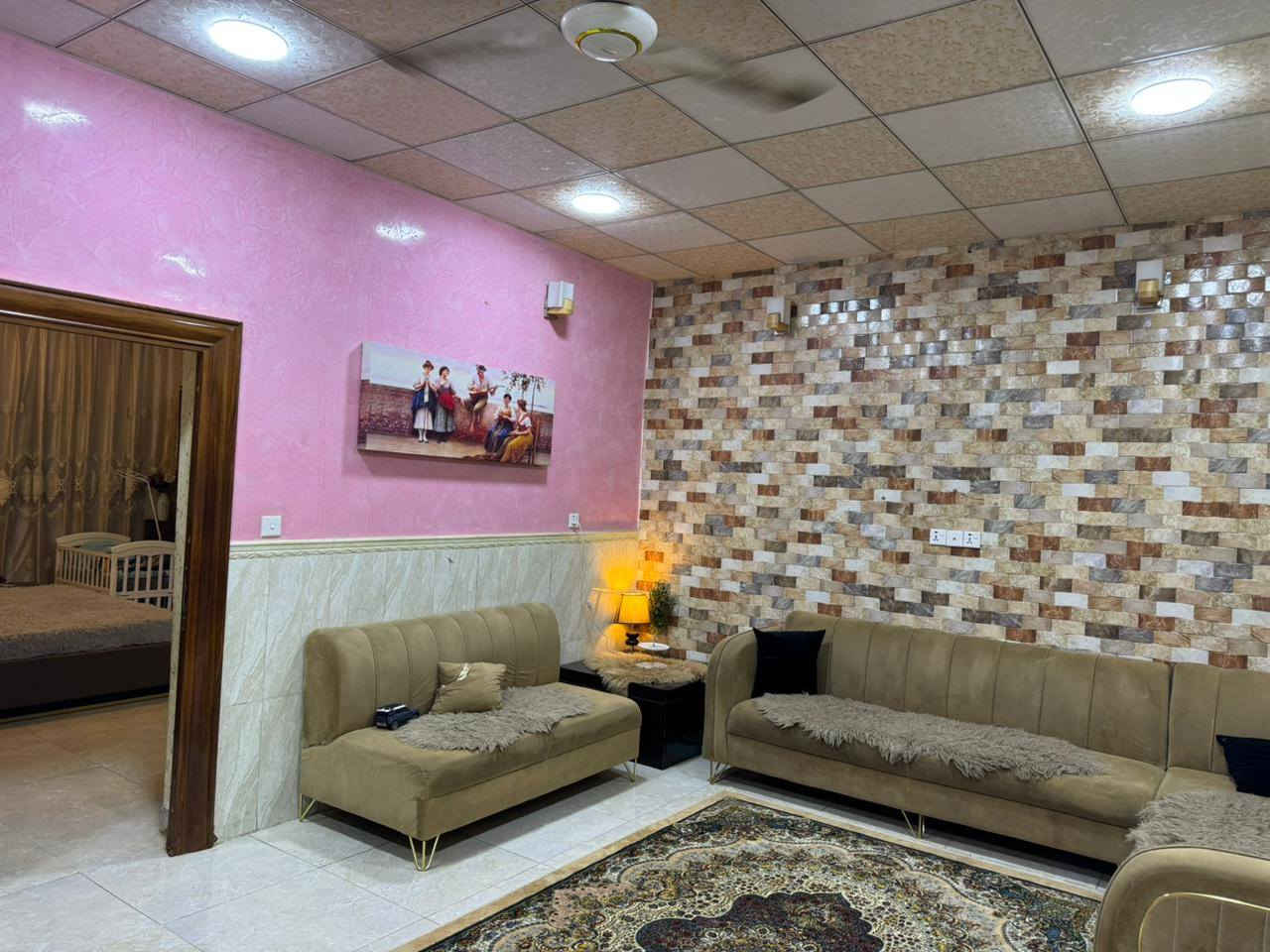 بيت للبيع 200م الجزائر
شارع المحطه 

طابق واحد 

موقع مميز 

يحتوي 

استقبال 

وصاله 

وغرفتين نوم 

وصحيات داخليه وخارجيه 

الاستفسار ***********

***********

***********

او مراجعة مكتب كربلاء للعقار والمقاولات العامه الجزائر شارع المطاعم قرب صيدليه عالم الدواء اذا ارت بيع عقار او بناء اوترميم اوتنفيذ ما عليك فقط مراسلتنا 

المطور العقاري
