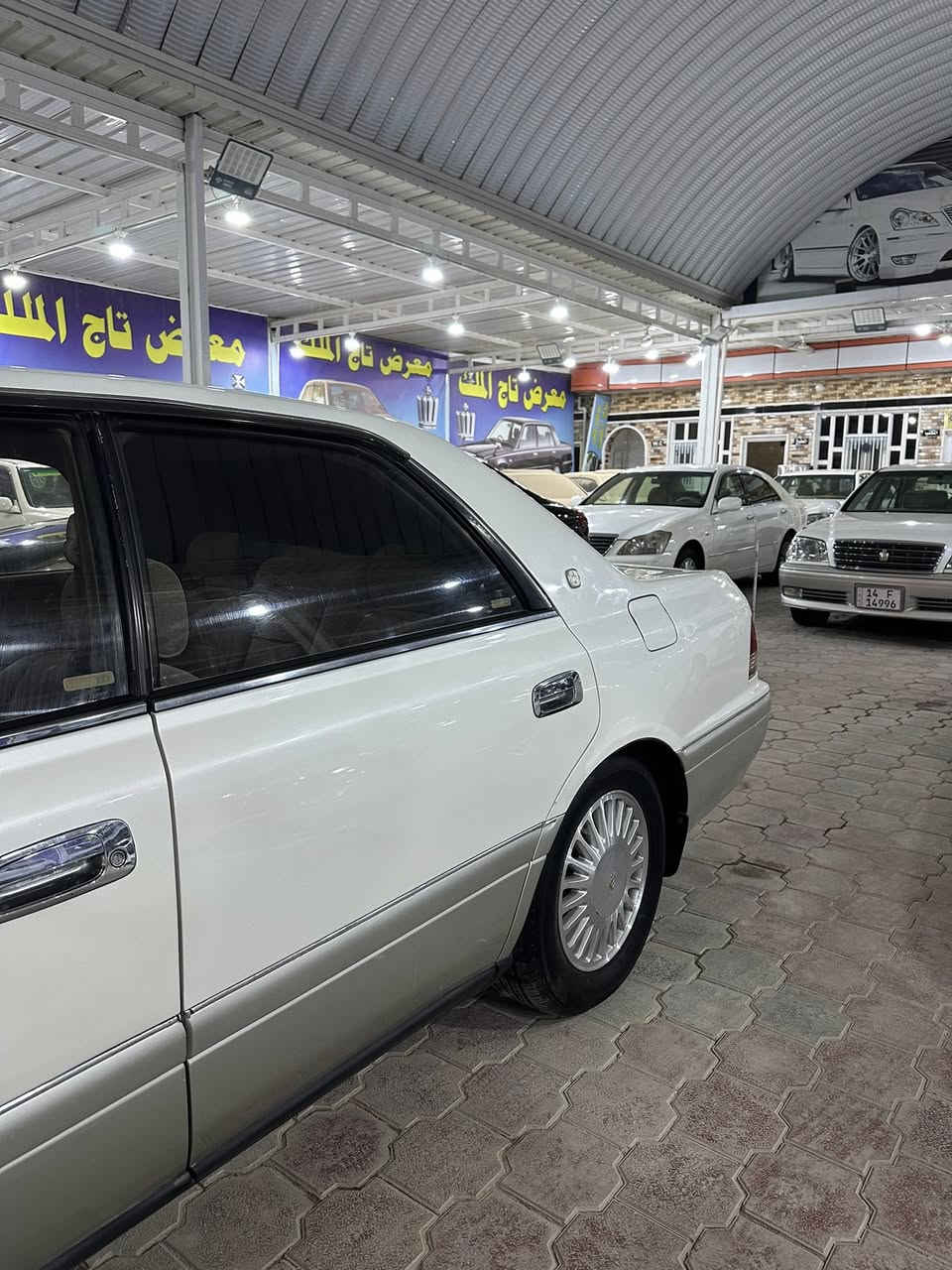 راس الثور كركوك مدفوع كمرك قرص 

وكاله ثاني يوم 

محجل لؤلؤي 

كفاله عامه ضربه وكص 

داخل عسلي 

مديل 2000 اصل 

شاصي 55 

فيشتين 3000

كفاله كير ومكينه 

تبريد ثلج 

جاهزه سياره من تخم تاير وحداديه  وباتري جديد 

دواخل جدد ويل ليزري جنجر خلفي 

سعر 110 وبيها مجالً سيارهً جاهزه وكفالهً عامه 

مكان السياره نجف   

***********
