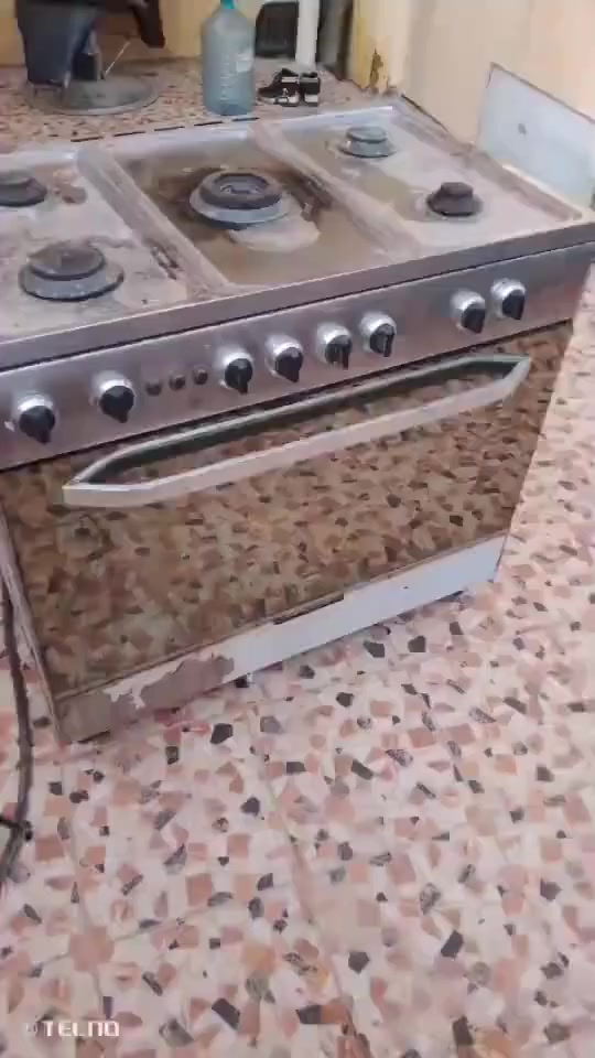 وهذا أجة العيد واكيد خطاركم راح يدك الباب واكيد السر بالطبخ السريع والطباخ الشاطر ورشة المرسومي وفرتلك الخدمة الباب بيتك بس اتصل وتجيك للبيت..
***********
