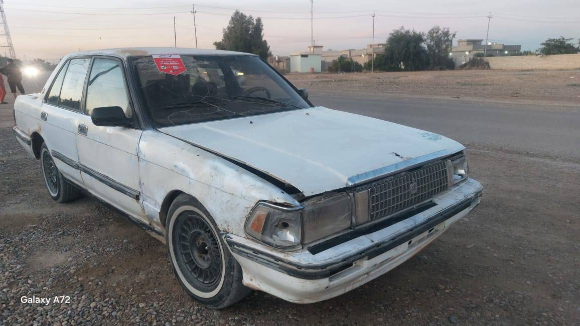 *********** السلام عليكم مكلف بل النشر سيدان موديل ٩١ سيارة مصقطة حبل سيار كير ومحرك جديد صدر خلفي وامامي جديد تخم تاير أربعة نص عمر كهربيات كلهة شغالة كشر وقرفة حلوات السعر ٨ أوراق وبيهة مجال مكان بصيط مكان السيارة العلم قريت الربيضة خاص ما جاوب
