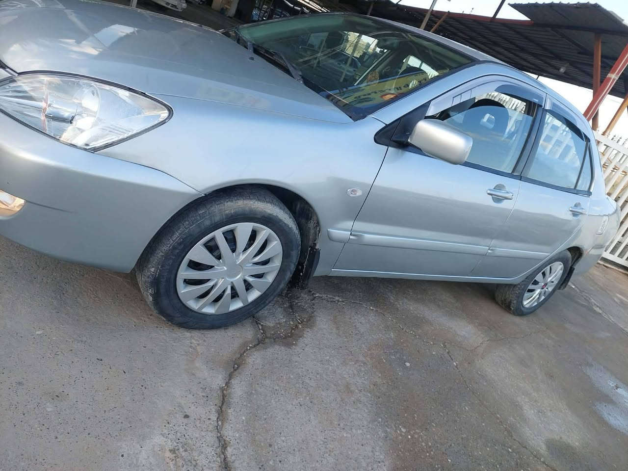 لانسر للبيع موديل 2008 الرقم ديالى محمزمه حزام جماليه فقط بدون ضربه الكير والمحرك جدد السعر 63 وبيها مجال العنوان ديالى الأسود ***********
