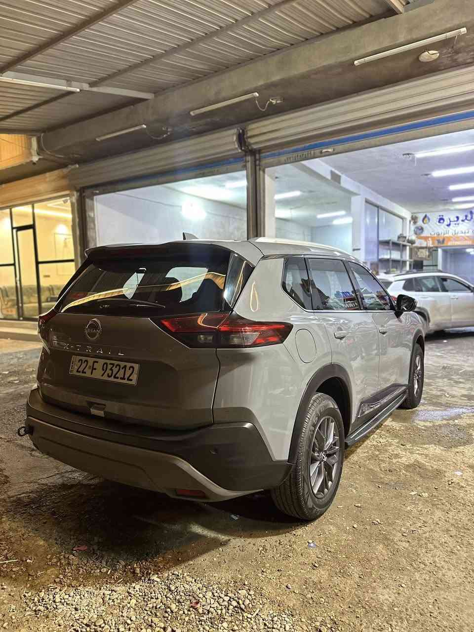 نيسان اكستيرا موديل 2024
وكالة السور ضمان 3 سنوات
سيارة مكفولة رصعة صغيرة بالبنيد
لون اسمنتي مميز
رقم اربيل تحويل ثاني يوم
ماشي 45 الف قابل للزيادة
السعر 245 ورقة قابل للتفاوض 
العنوان: بغداد الكرخ
هاتف: ***********
